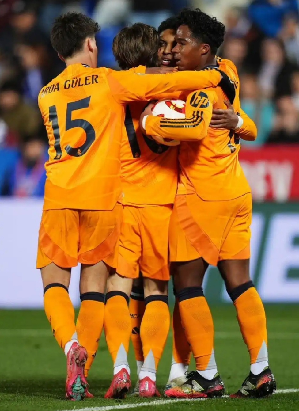 KAIYUN-皇家马德里发布备战花絮，今夜临场应变，足总杯任务艰巨，团队化学反应显著(马丁路德28句经典语录)