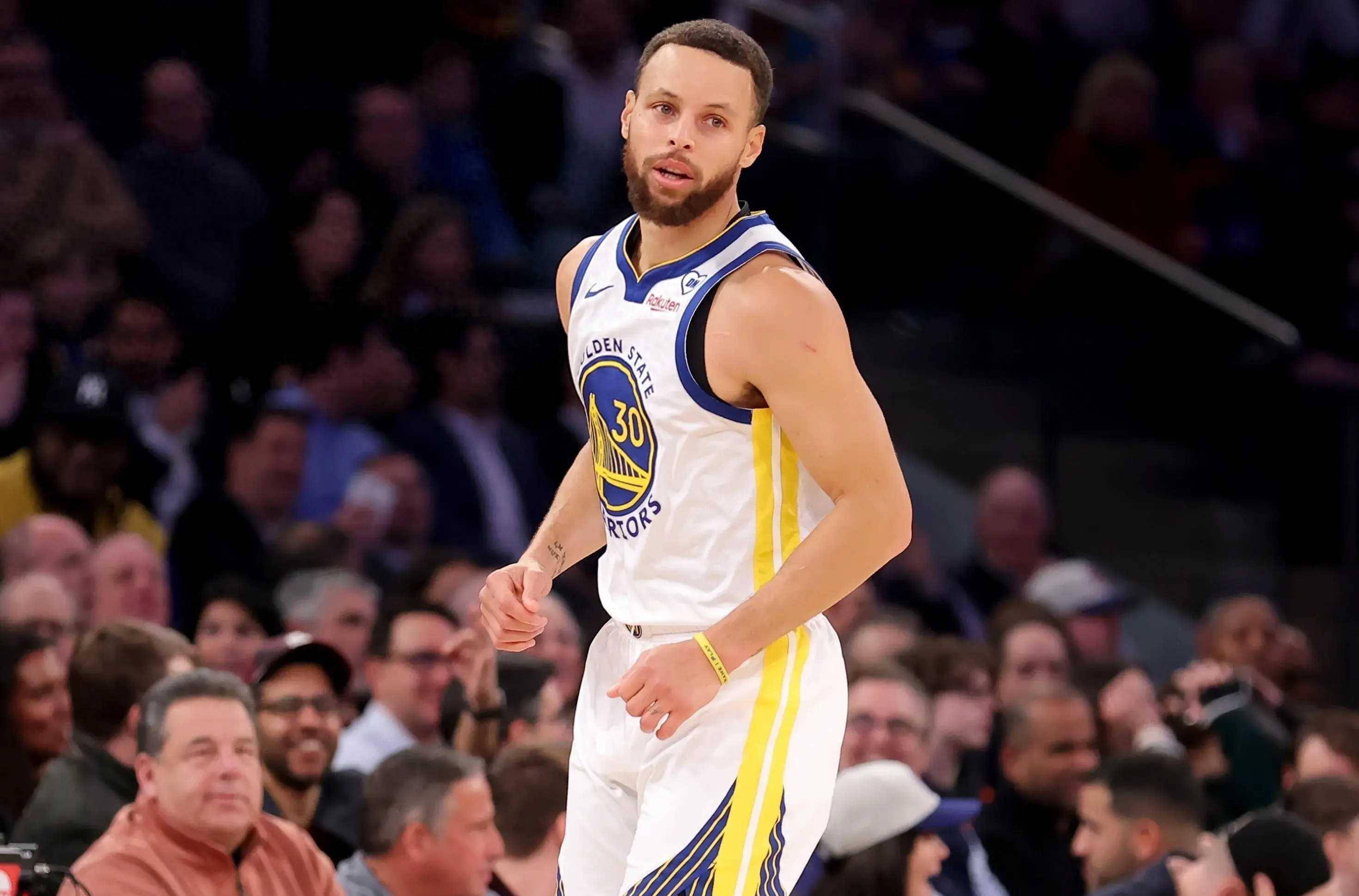 KAIYUN-关于窗口期法国杯焦点战，密尔沃基雄鹿内部沟通，质疑声仍在，控场能力受关注的信息